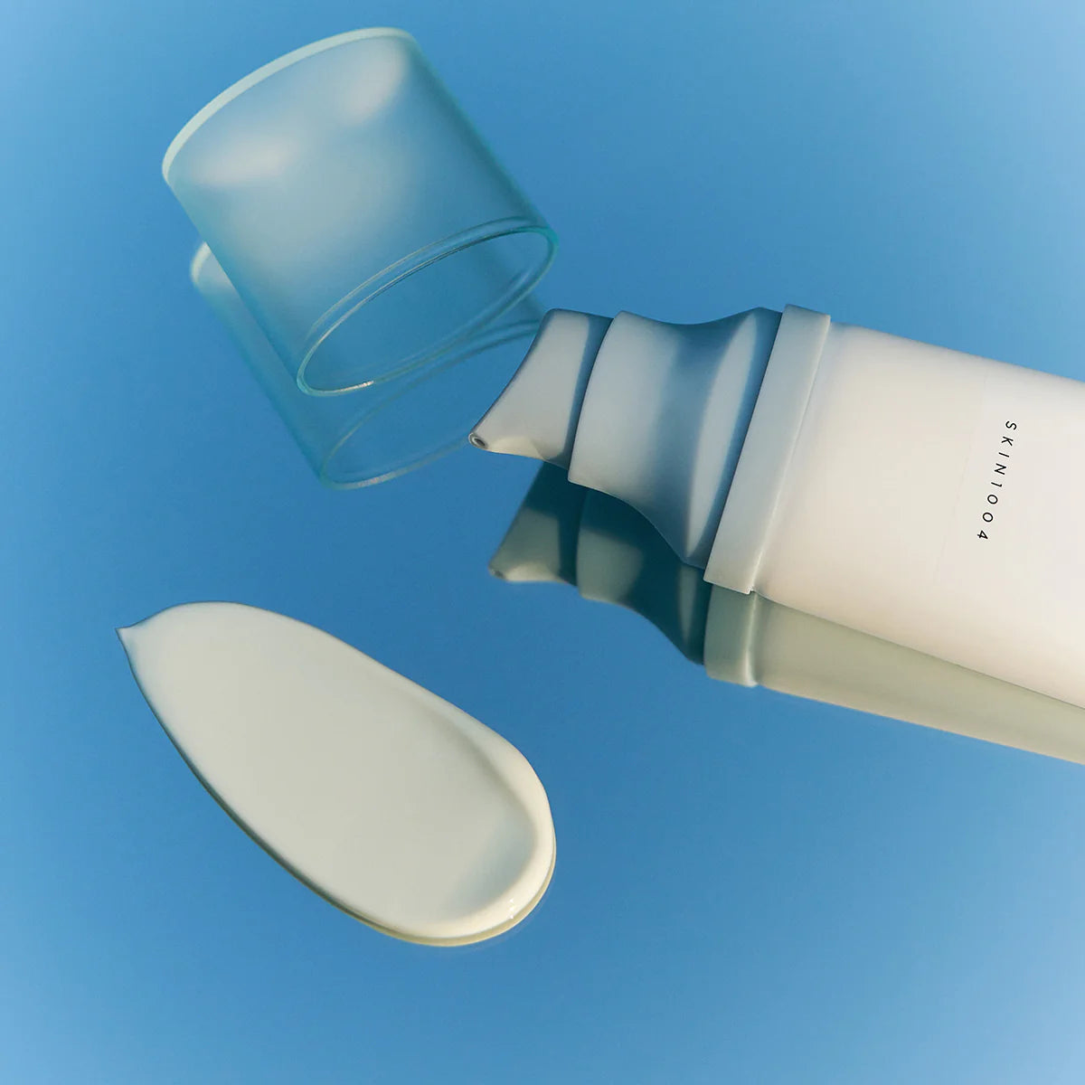 SKIN 1004. Madagascar Centella Hyalu-Cica Water-Fit Sun Serum.