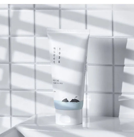 ROUND LAB - 1025 Dokdo Cleanser.