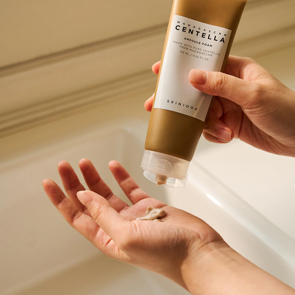 SKIN1004. Madagascar Centella Ampoule Foam.